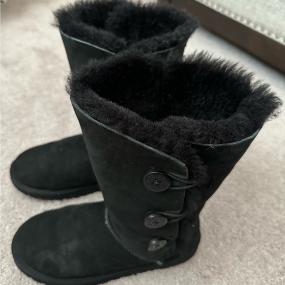 Bailey Button Uggs - Picture 5 of 12
